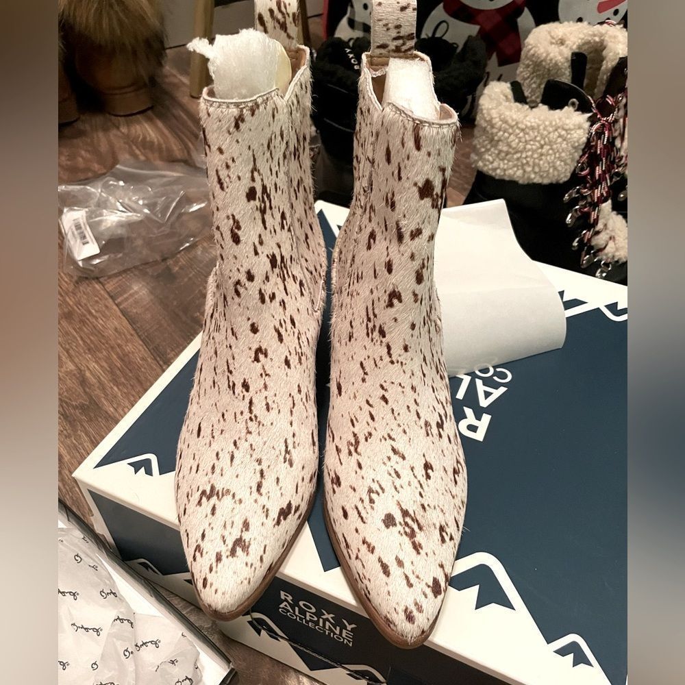 Lucky Cowhide Ankle Booties